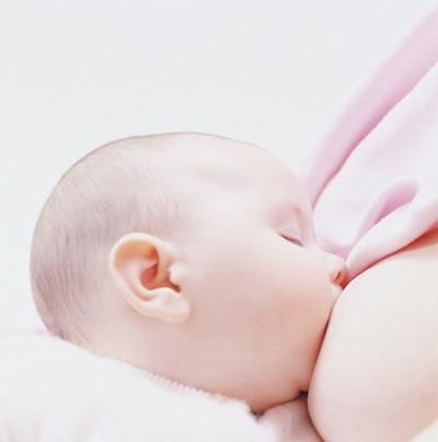 关于宝宝吐奶原因的新说词