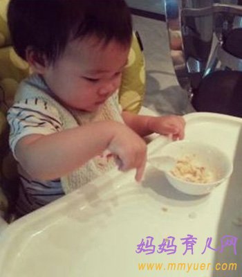 小S的育兒經：堅決不做追著喂飯的媽媽