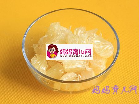 一歲寶寶食譜 新鮮柚子汁的做法步驟（附圖）