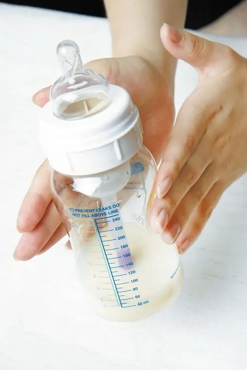 给宝宝冲奶粉的正确方法 五个步骤把营养发挥到极致