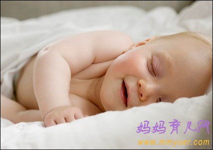宝宝睡姿PK 漂亮VS安全 哪个更重要？