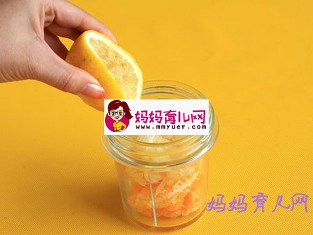 一岁宝宝食谱 新鲜柚子汁的做法步骤（附图）