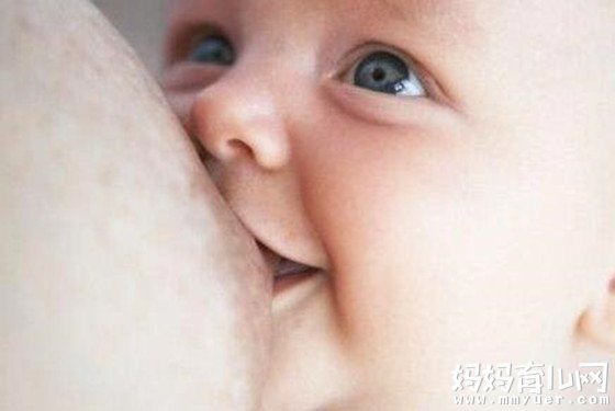 了解新生儿频繁吃奶的真相 远离孩子总吃不饱