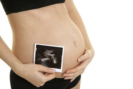 一胎怀俩 怀孕双胞胎三个月肚子有多大(胎儿图