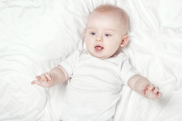 宝宝肚脐眼脏怎么清理 用这些方法清理简单又