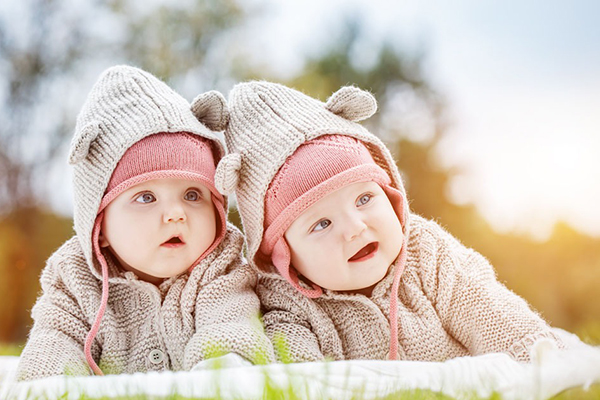 用成语给双胞胎起名字 好听有意义的双胞胎名字