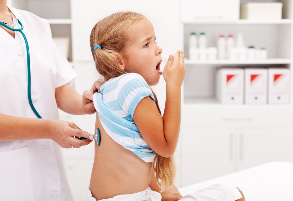孩子咳嗽有痰用药，可选用易坦静等儿童祛痰止咳药