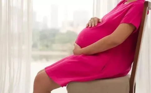 孕期坐姿有什么要注意的？正确的孕妇坐姿了解一下