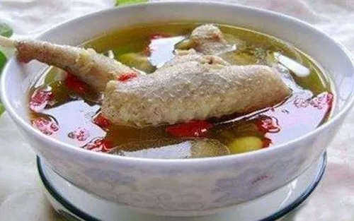 产妇月子餐鸽子汤的做法