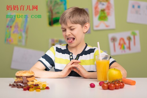 盘点容易导致孩子出现厌食的2种习惯