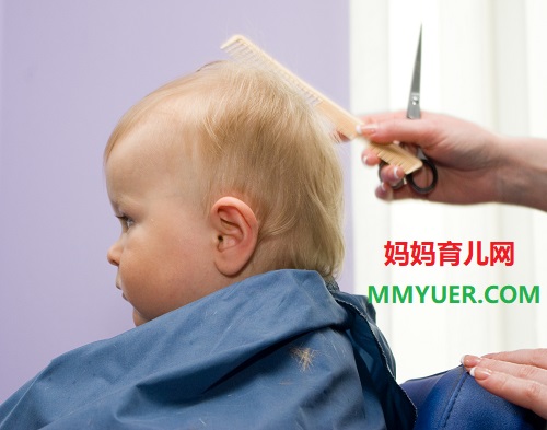 小男孩理发教程，教你如何在家给小男孩剪头发