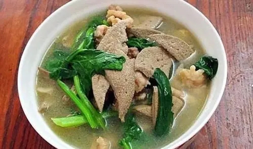 猪肝菠菜汤